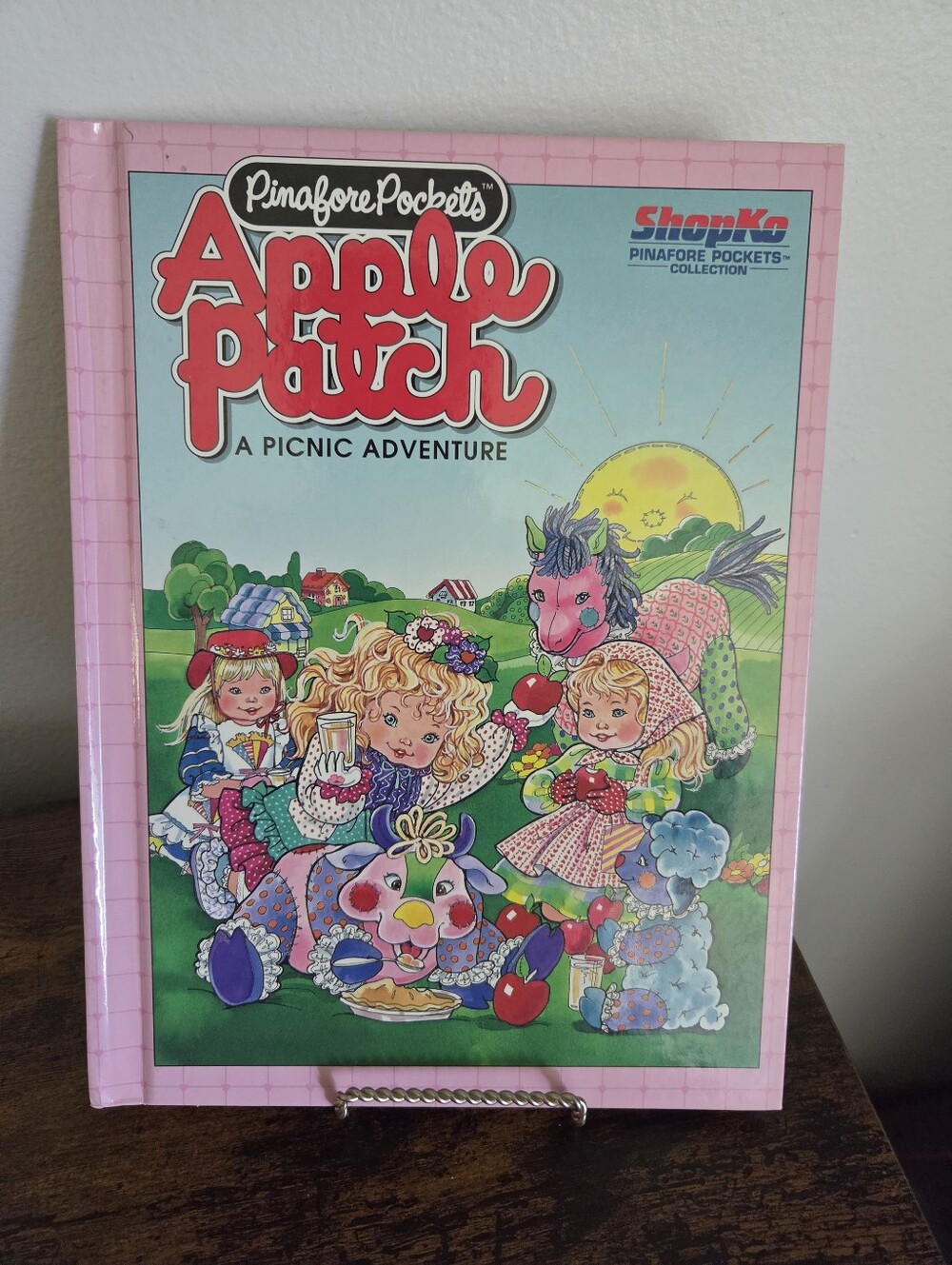 Vintage 1991 Shopko Pinafore Pockets Apple Patch Picnic Adventure Book Rare